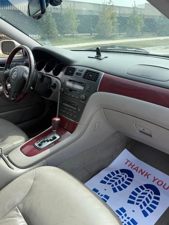 2006 Lexus ES 4th Gen - Image 10 of 15
