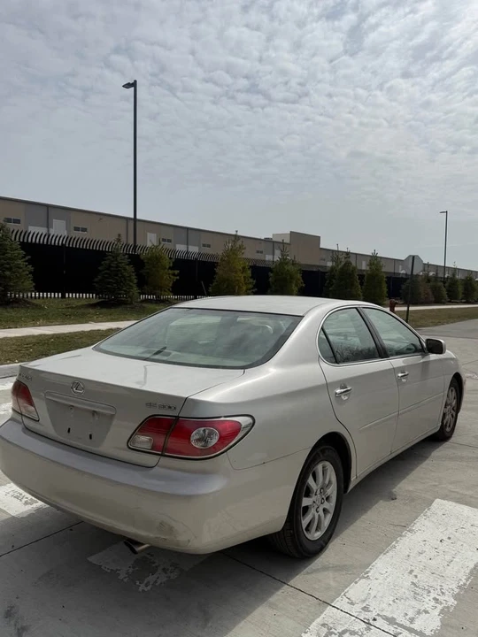 2006 Lexus ES 4th Gen - Image 5 of 15