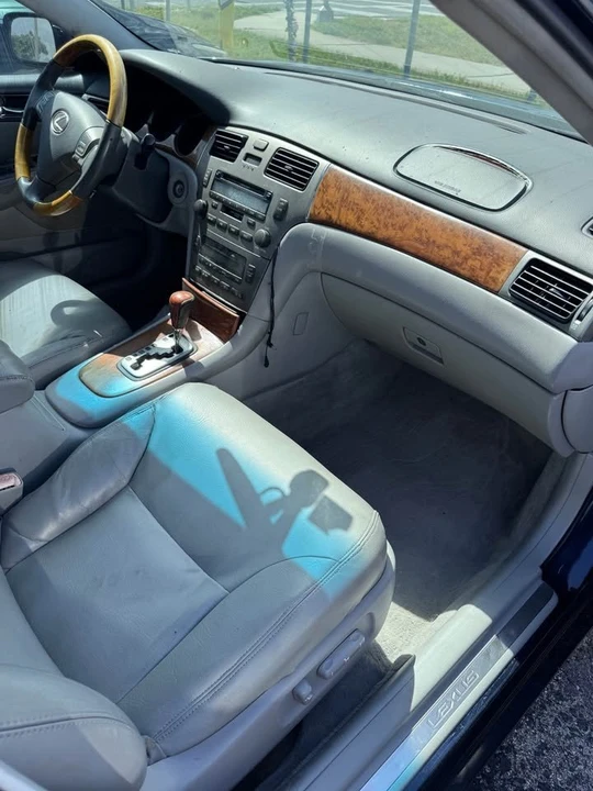 2006 Lexus ES 4th Gen - Image 8 of 16
