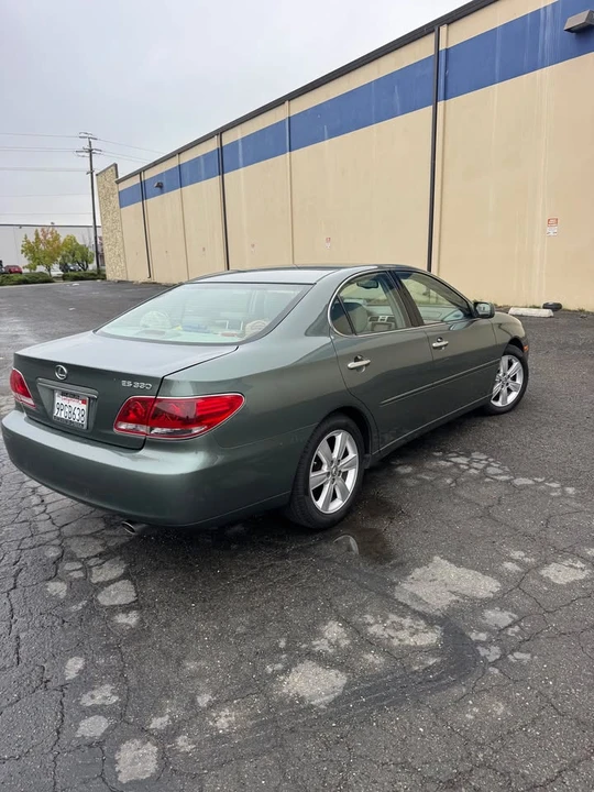 2006 Lexus ES 3rd Gen - Image 15 of 17
