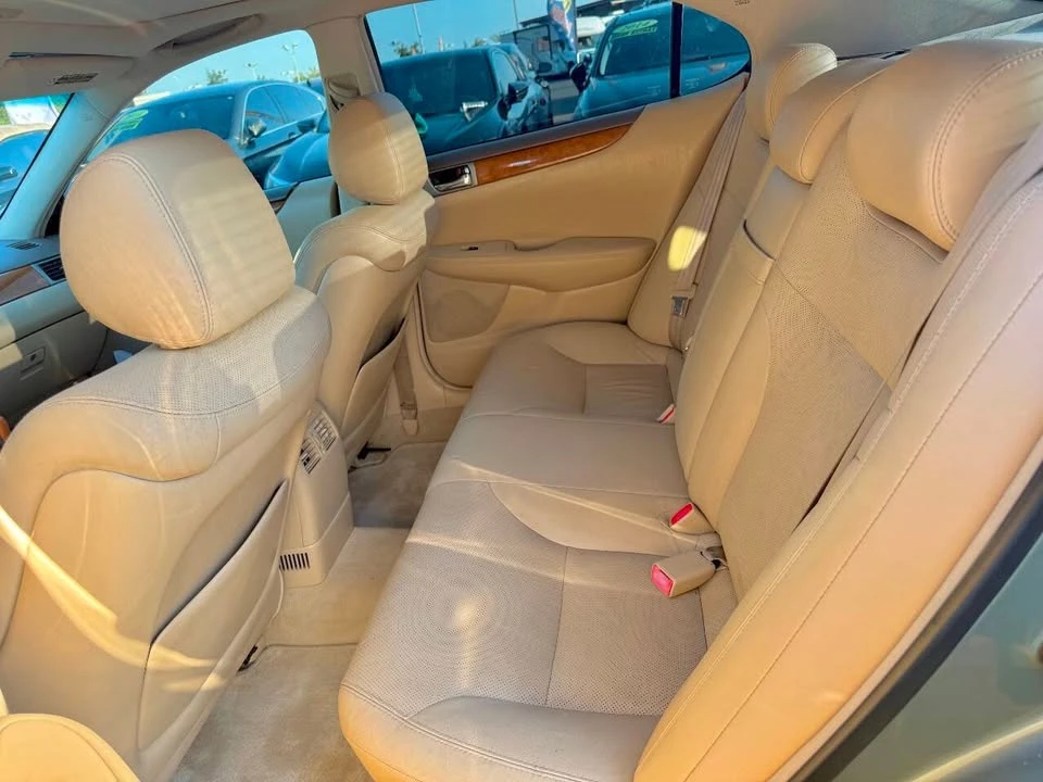 2006 Lexus ES 3rd Gen - Image 12 of 17