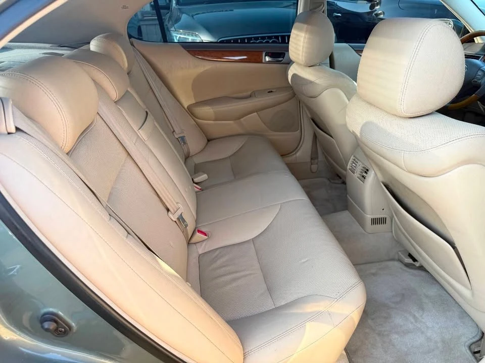 2006 Lexus ES 3rd Gen - Image 17 of 17
