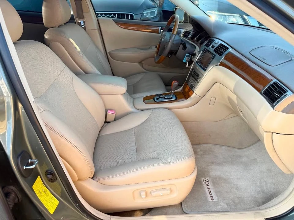 2006 Lexus ES 3rd Gen - Image 16 of 17