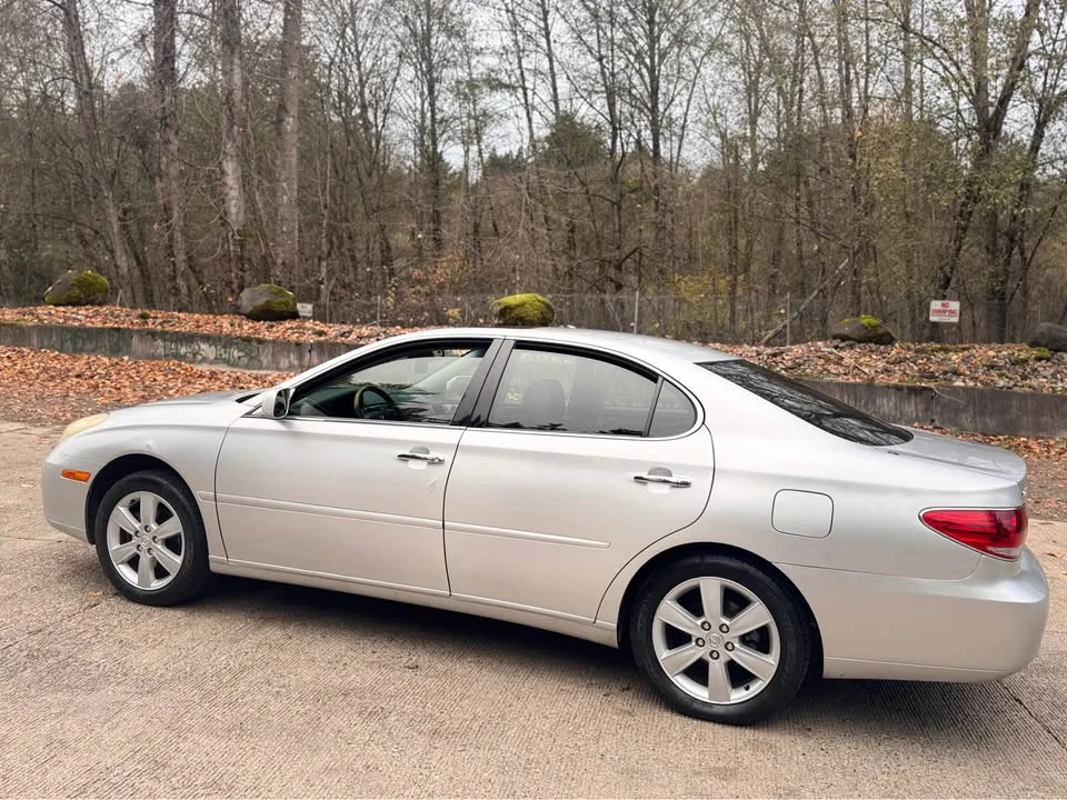 2006 Lexus ES 4th Gen - Image 2 of 18