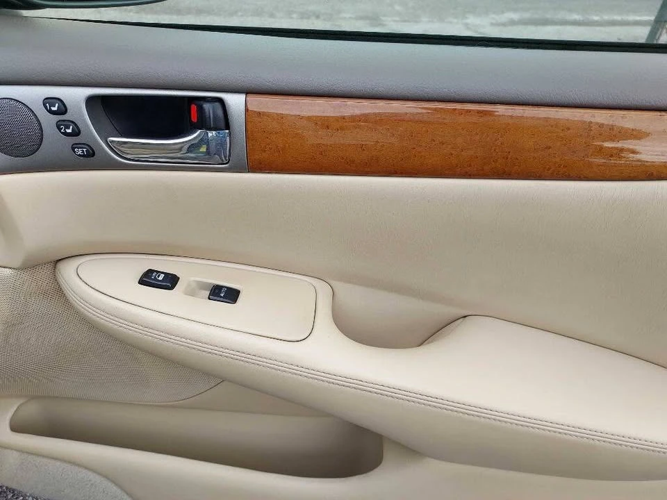 2006 Lexus ES 4th Gen - Image 16 of 20