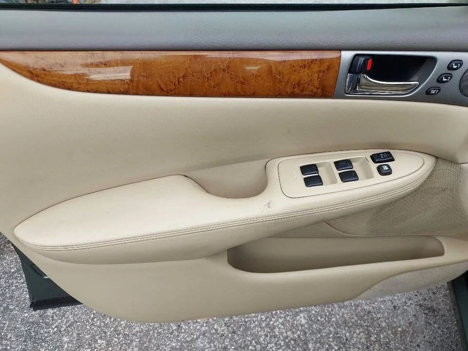 2006 Lexus ES 4th Gen - Image 17 of 20