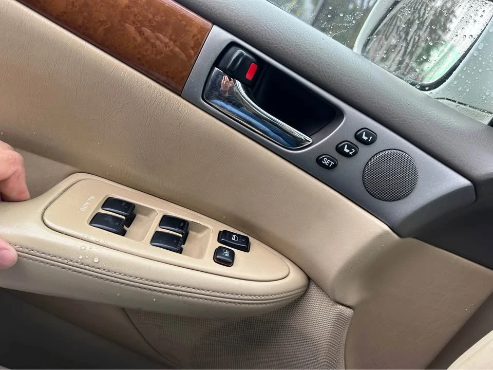 2006 Lexus ES 3rd Gen - Image 9 of 14