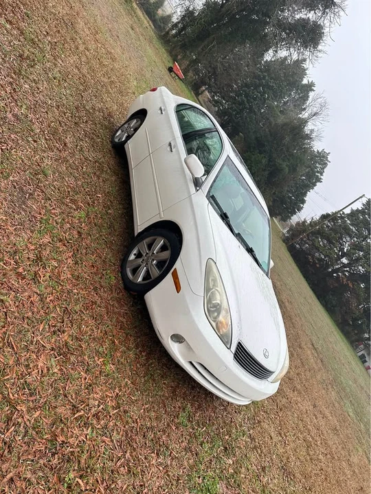 2006 Lexus ES 3rd Gen - Image 5 of 14