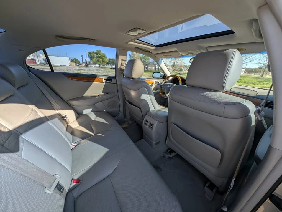 2006 Lexus ES 4th Gen - Image 12 of 20