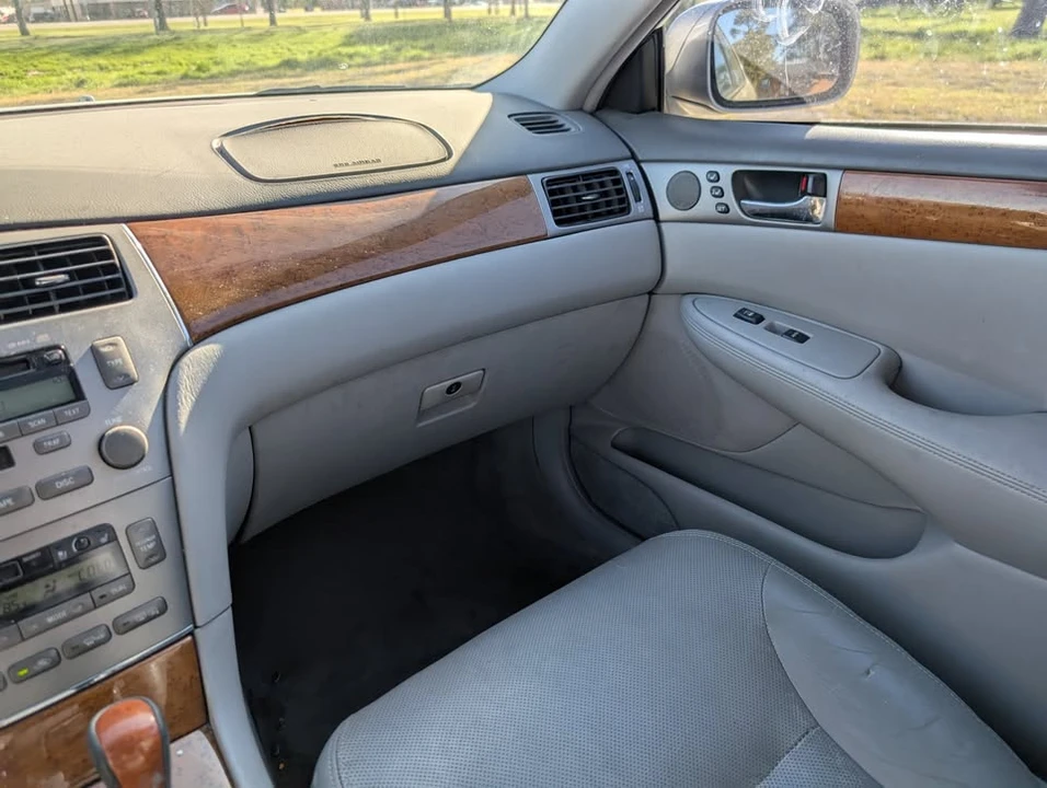2006 Lexus ES 4th Gen - Image 17 of 20