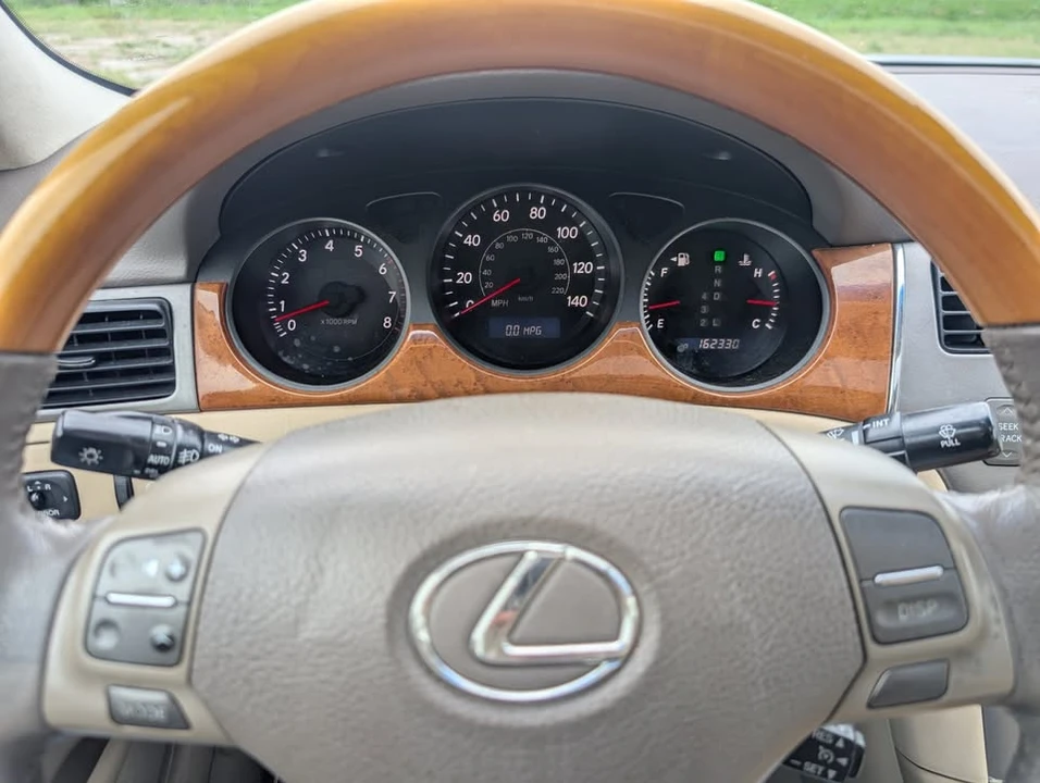 2006 Lexus ES 4th Gen - Image 9 of 20