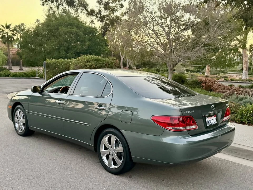 2006 Lexus ES 4th Gen - Image 3 of 16