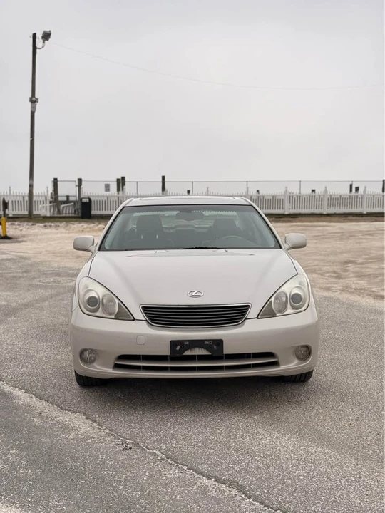 2006 Lexus ES 4th Gen - Image 2 of 12