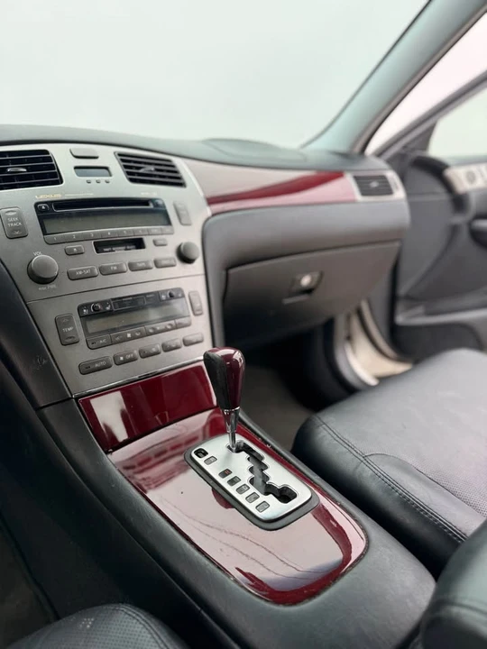 2006 Lexus ES 4th Gen - Image 12 of 12