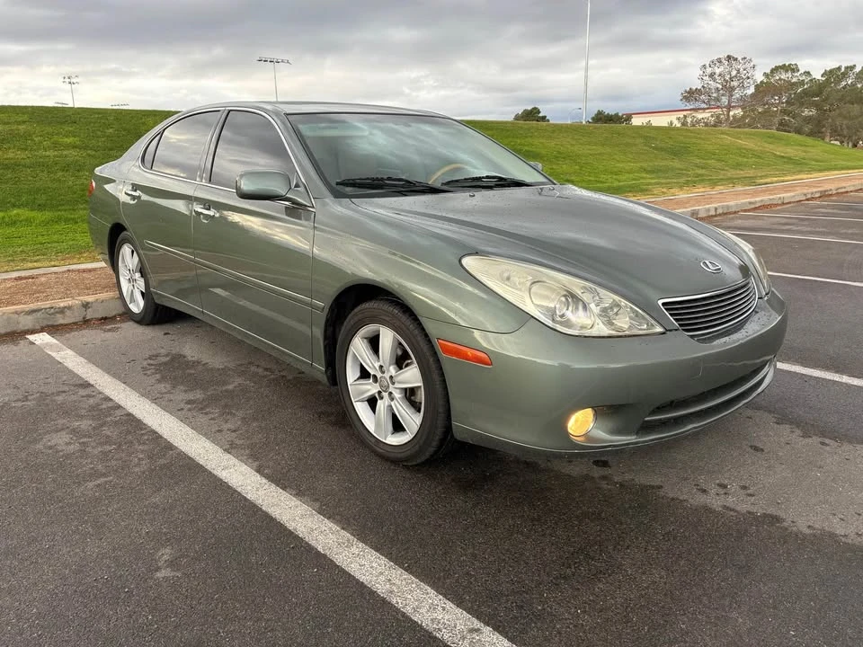 2006 Lexus ES 4th Gen - Image 8 of 12