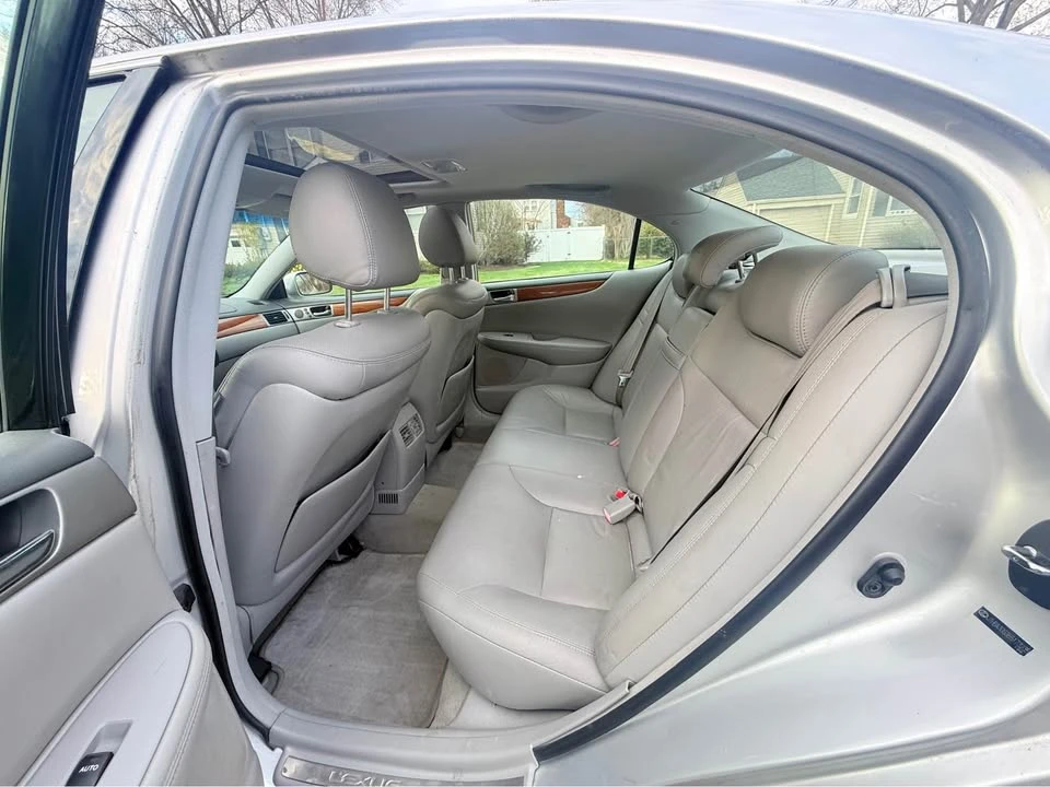 2006 Lexus ES 4th Gen - Image 9 of 19