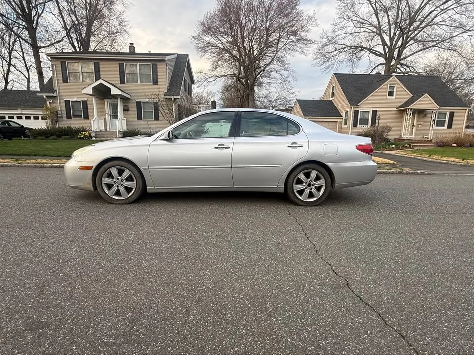2006 Lexus ES 4th Gen - Image 12 of 20