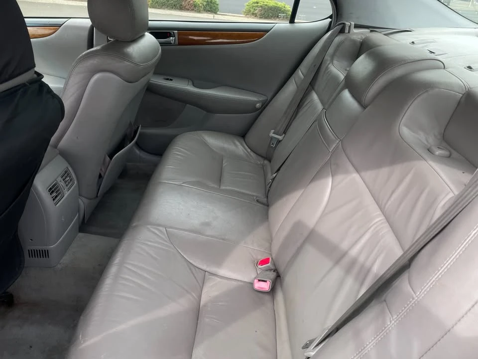 2006 Lexus ES 4th Gen - Image 7 of 12