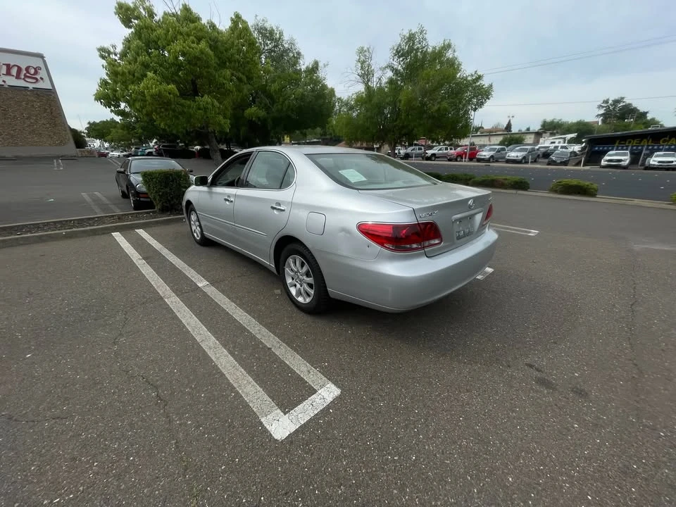 2006 Lexus ES 4th Gen - Image 5 of 12