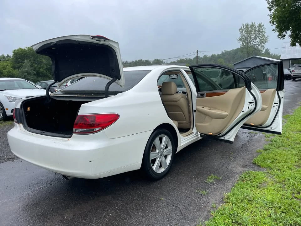 2006 Lexus ES 4th Gen - Image 11 of 13