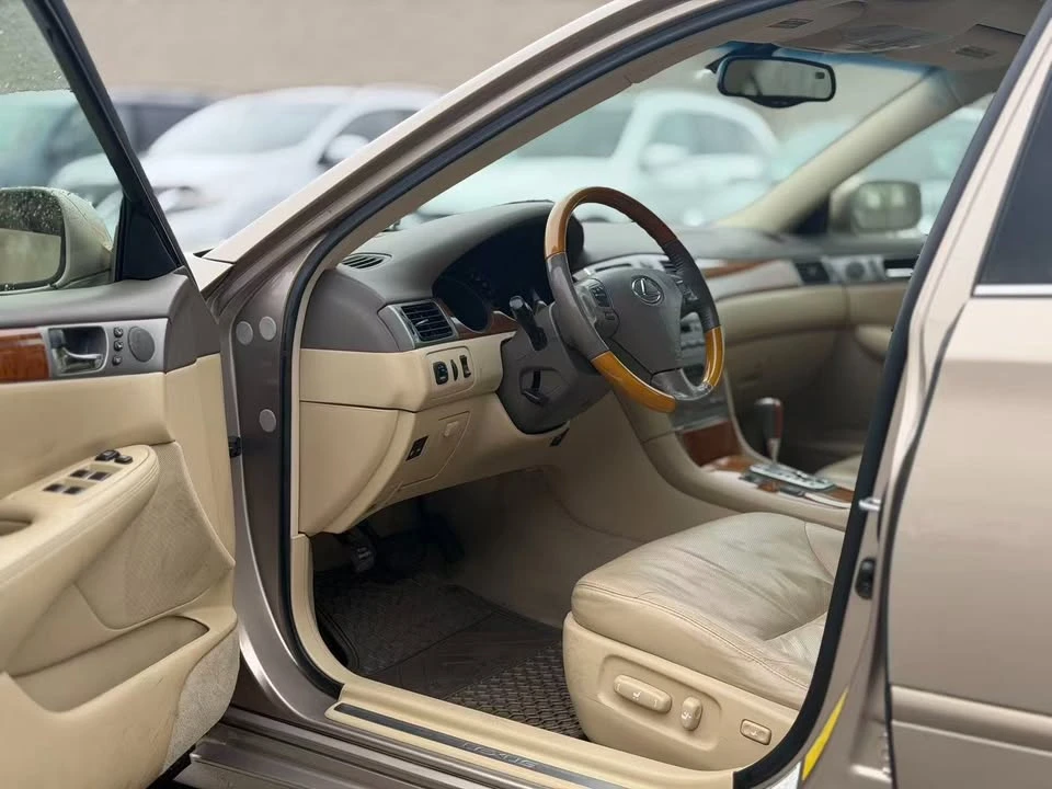 2006 Lexus ES 4th Gen - Image 9 of 13
