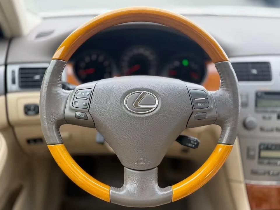 2006 Lexus ES 4th Gen - Image 11 of 13