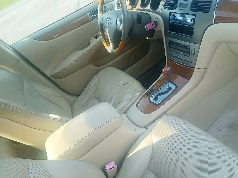 2006 Lexus ES 4th Gen - Image 4 of 8