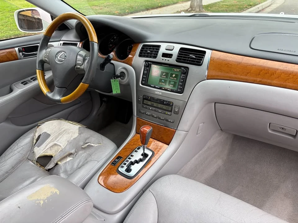 2006 Lexus ES 4th Gen - Image 9 of 17