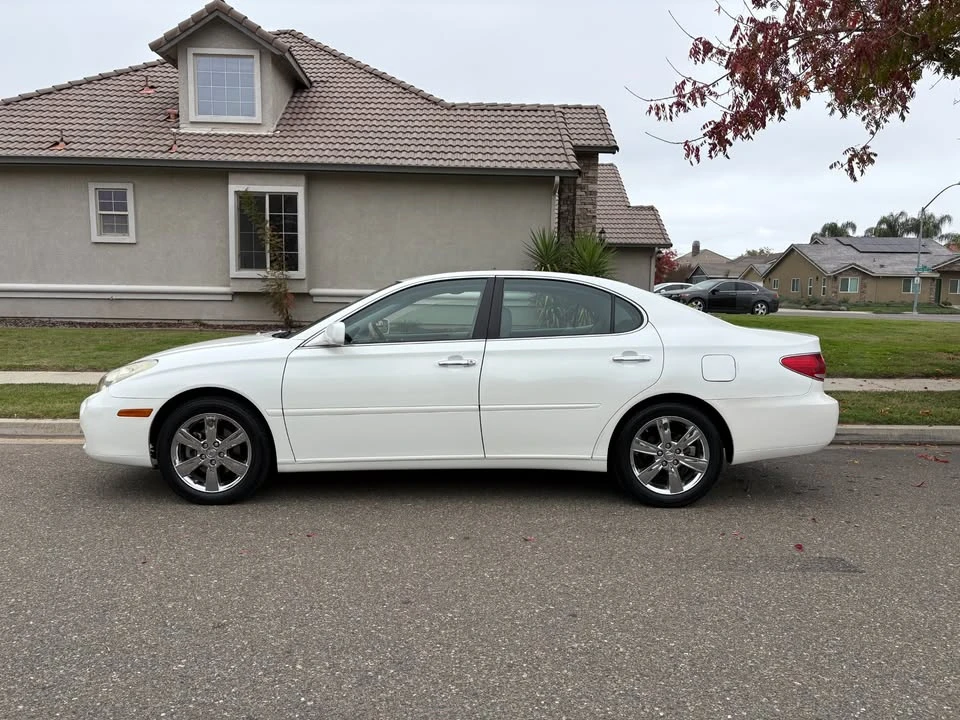 2006 Lexus ES 4th Gen - Image 2 of 17
