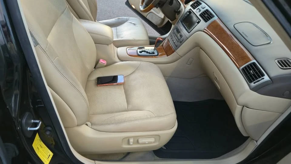 2006 Lexus ES 4th Gen - Image 10 of 20