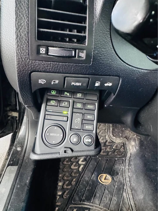 2006 Lexus GS 3rd Gen - Image 10 of 16
