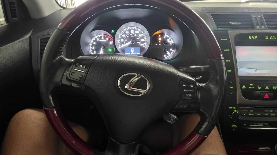 2006 Lexus GS 3rd Gen - Image 9 of 20