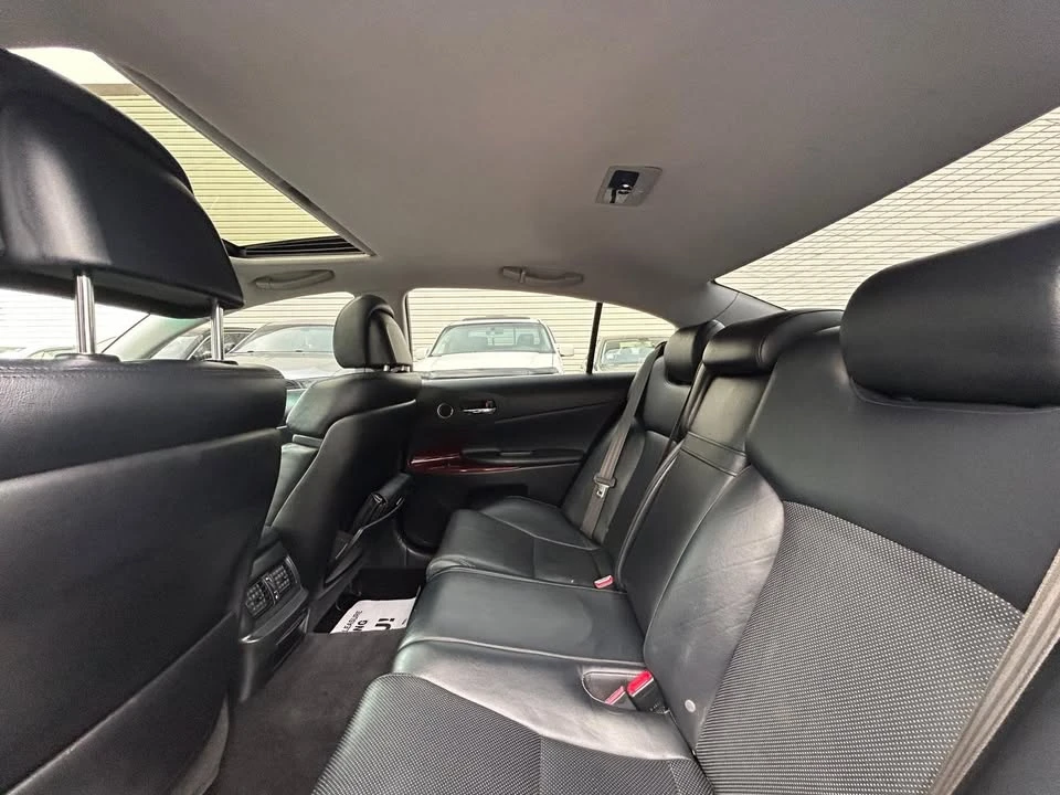 2006 Lexus GS 3rd Gen - Image 9 of 13