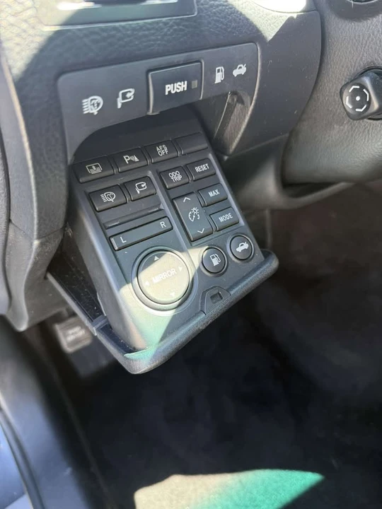 2006 Lexus GS 3rd Gen - Image 9 of 20