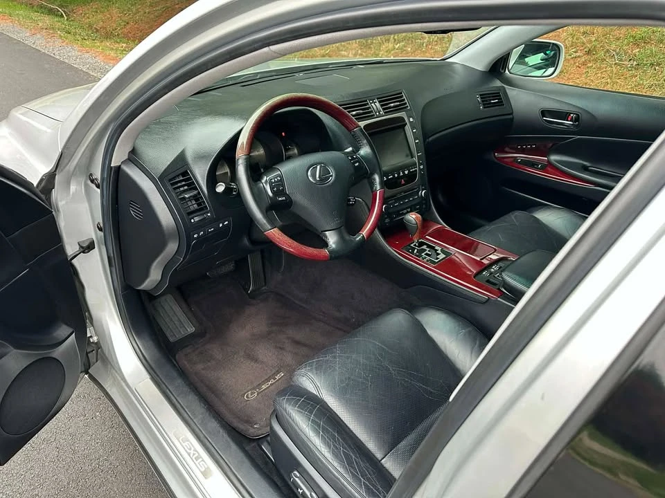 2006 Lexus GS 3rd Gen - Image 9 of 20