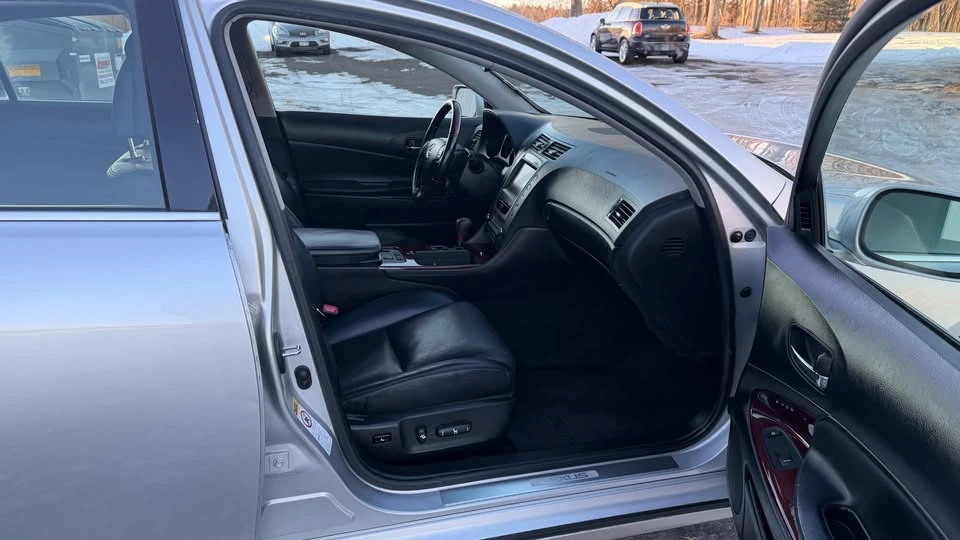 2006 Lexus GS 3rd Gen - Image 11 of 15