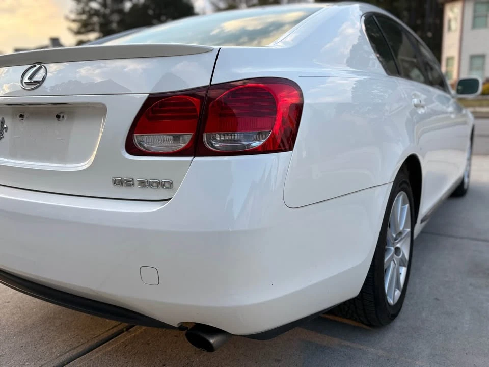 2006 Lexus GS 3rd Gen - Image 11 of 20