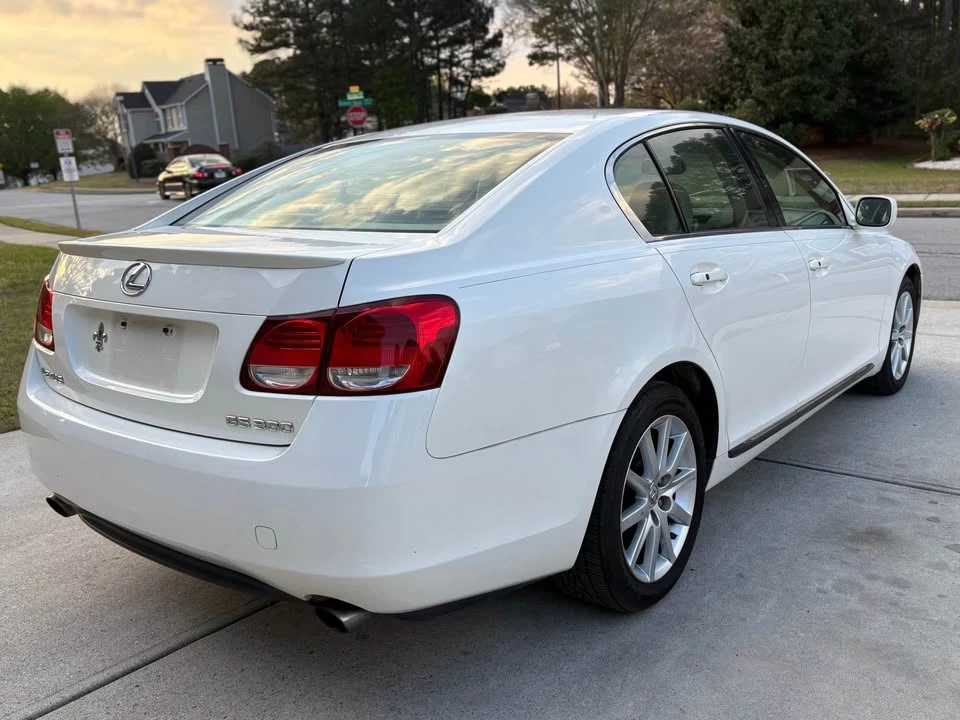 2006 Lexus GS 3rd Gen - Image 3 of 20