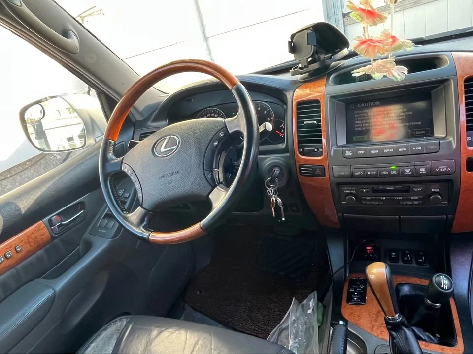2006 Lexus GX 2nd Gen - Image 4 of 5