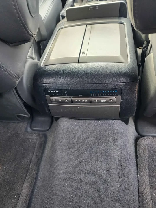2006 Lexus GX 1st Gen - Image 14 of 17