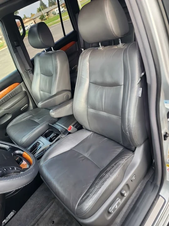 2006 Lexus GX 1st Gen - Image 3 of 17