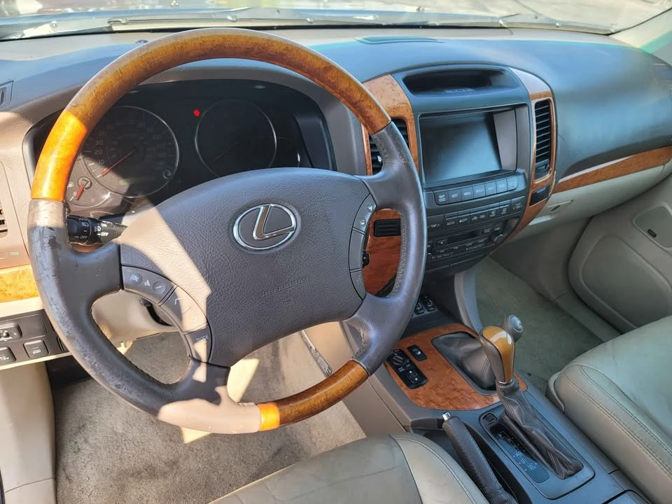2006 Lexus GX 1st Gen - Image 6 of 10