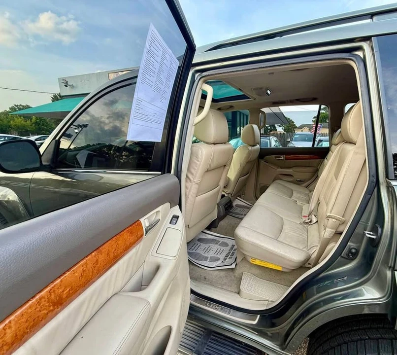 2006 Lexus GX 1st Gen - Image 10 of 18