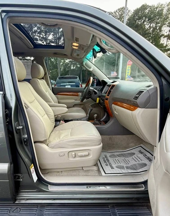 2006 Lexus GX 1st Gen - Image 12 of 18