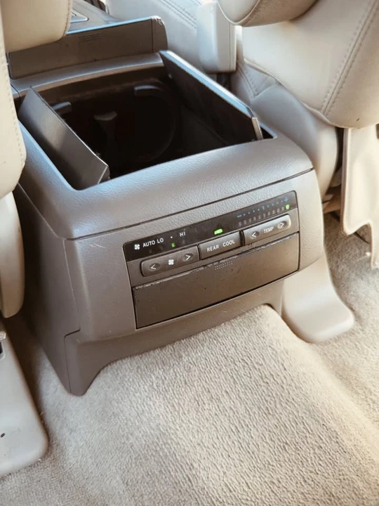 2006 Lexus GX 1st Gen - Image 14 of 18
