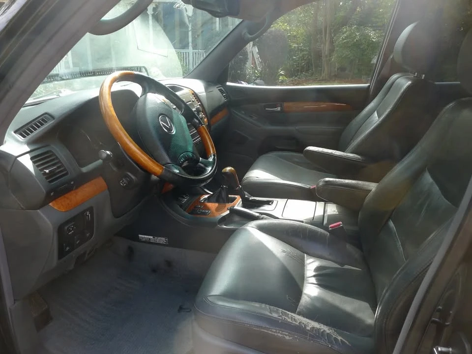 2006 Lexus GX 1st Gen - Image 11 of 19