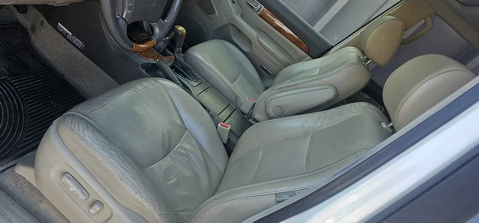2006 Lexus GX 1st Gen - Image 9 of 20