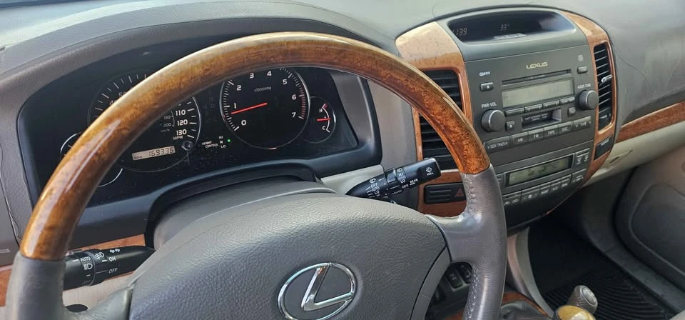 2006 Lexus GX 1st Gen - Image 11 of 20