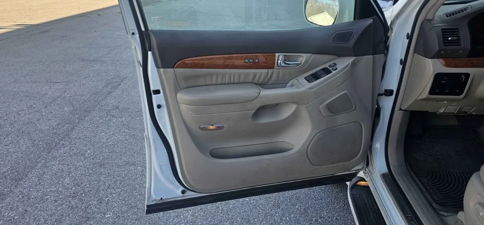 2006 Lexus GX 1st Gen - Image 7 of 20