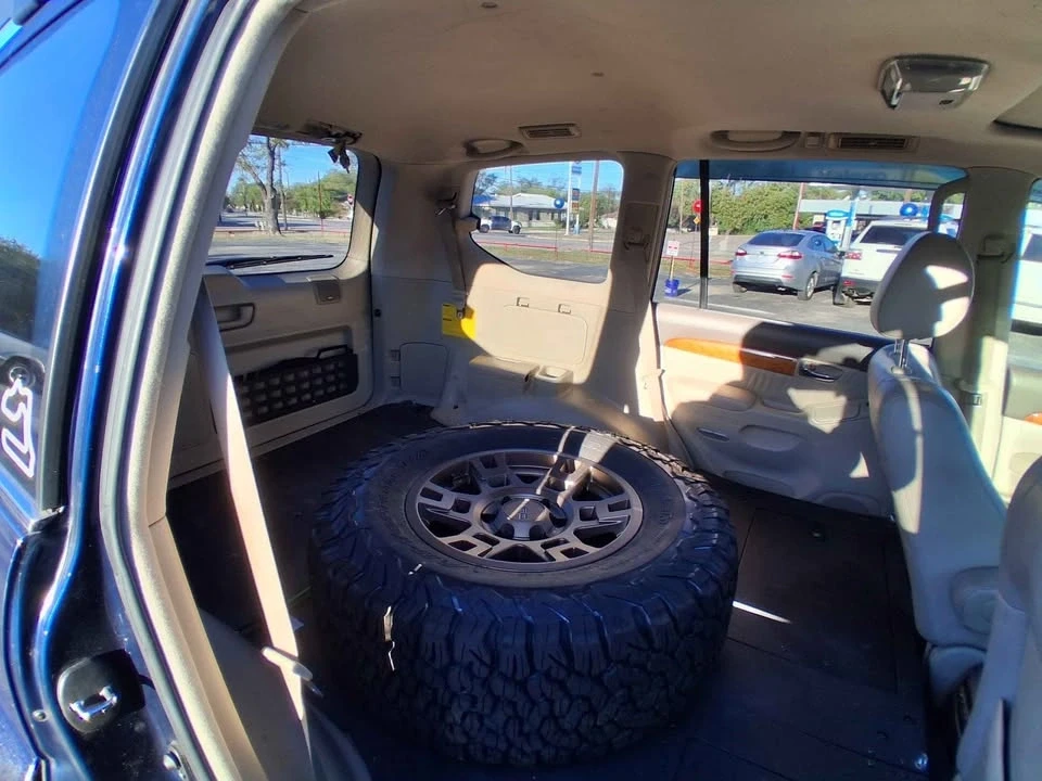 2006 Lexus GX 2nd Gen - Image 15 of 17